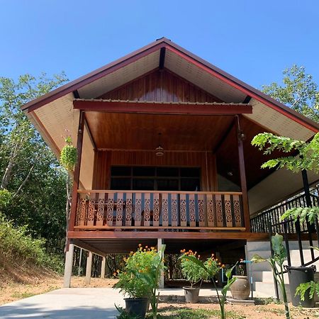 Koh Jum Paradise Resort Eksteriør bilde