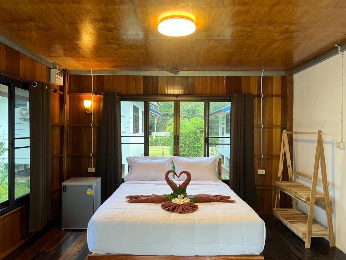 Koh Jum Paradise Resort Eksteriør bilde